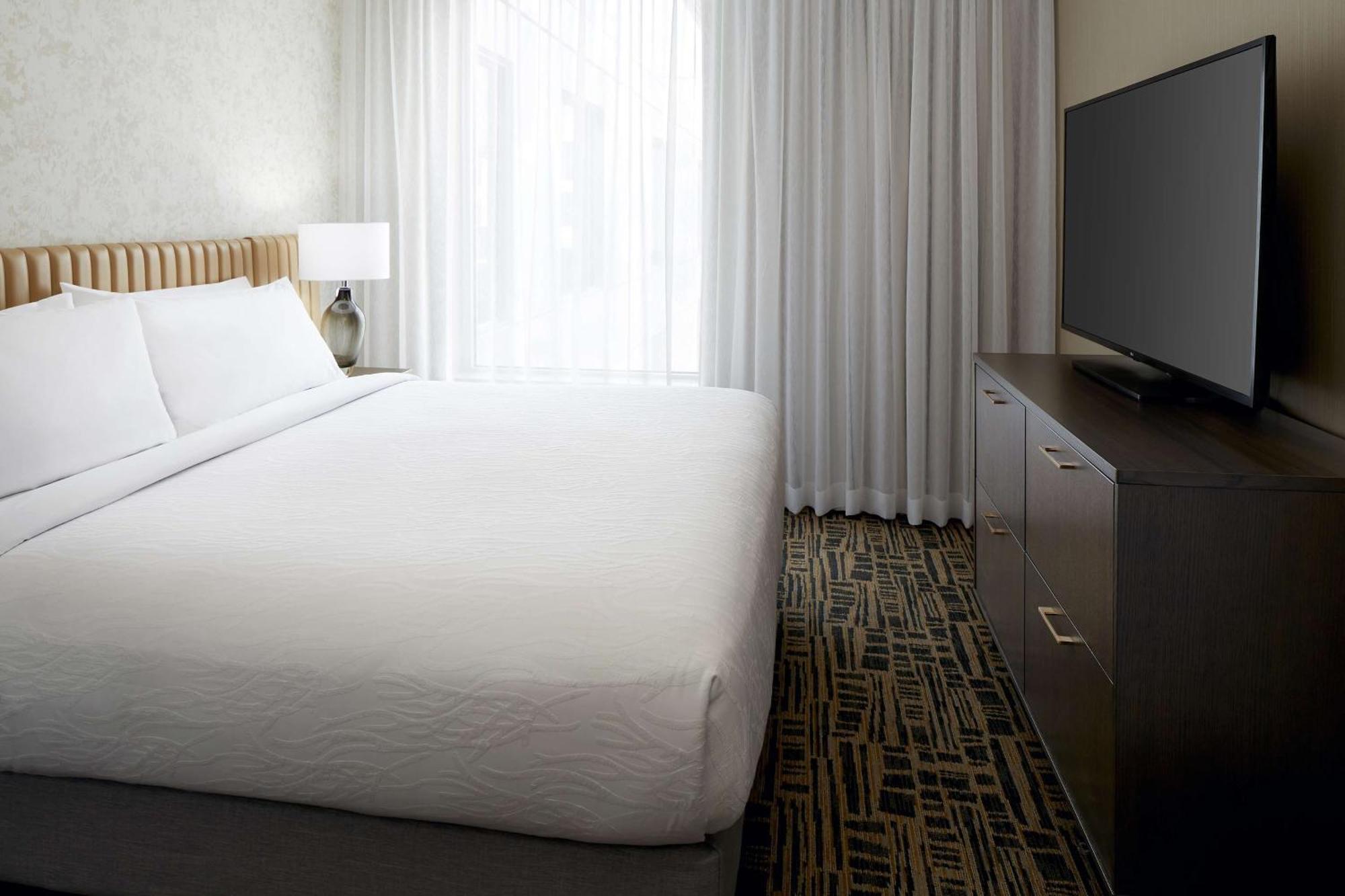 Homewood By Hilton Midtown Montreal